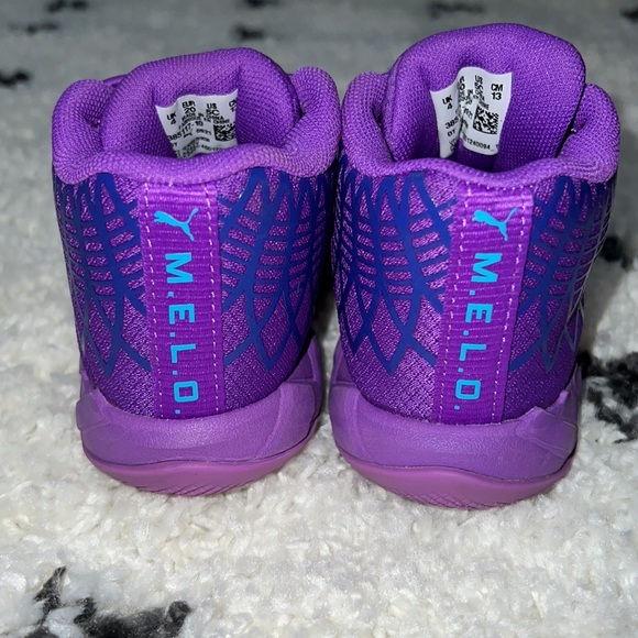 Infant Melos - Picture 2 of 6